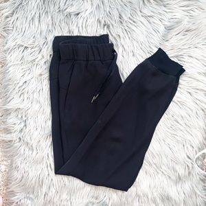 lululemon on the fly joggers!!! NWOT🤍